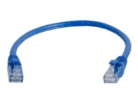 C2G Cat5e Booted Unshielded (UTP) Network Patch Cable - Patchkabel - RJ-45 (han) til RJ-45 (han) - 30 cm - UTP - CAT 5e - formet, knastfri, strenget - blå 83159