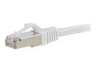 C2G Cat6a Booted Shielded (STP) Network Patch Cable - Patchkabel - RJ-45 (han) til RJ-45 (han) - 1.5 m - STP - CAT 6a - formet, knastfri, strenget - hvid 89936