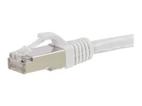 C2G Cat6a Booted Shielded (STP) Network Patch Cable - Patchkabel - RJ-45 (han) til RJ-45 (han) - 1 m - STP - CAT 6a - formet, knastfri, strenget - hvid 89935