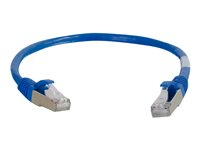 C2G Cat6a Booted Shielded (STP) Network Patch Cable - Patchkabel - RJ-45 (han) til RJ-45 (han) - 30 cm - STP - CAT 6a - formet, knastfri, strenget - blå 89926
