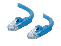 C2G Cat5e Booted Unshielded (UTP) Network Patch Cable - Patchkabel - RJ-45 (han) til RJ-45 (han) - 20 m - UTP - CAT 5e - formet, knastfri, strenget - blå 83169